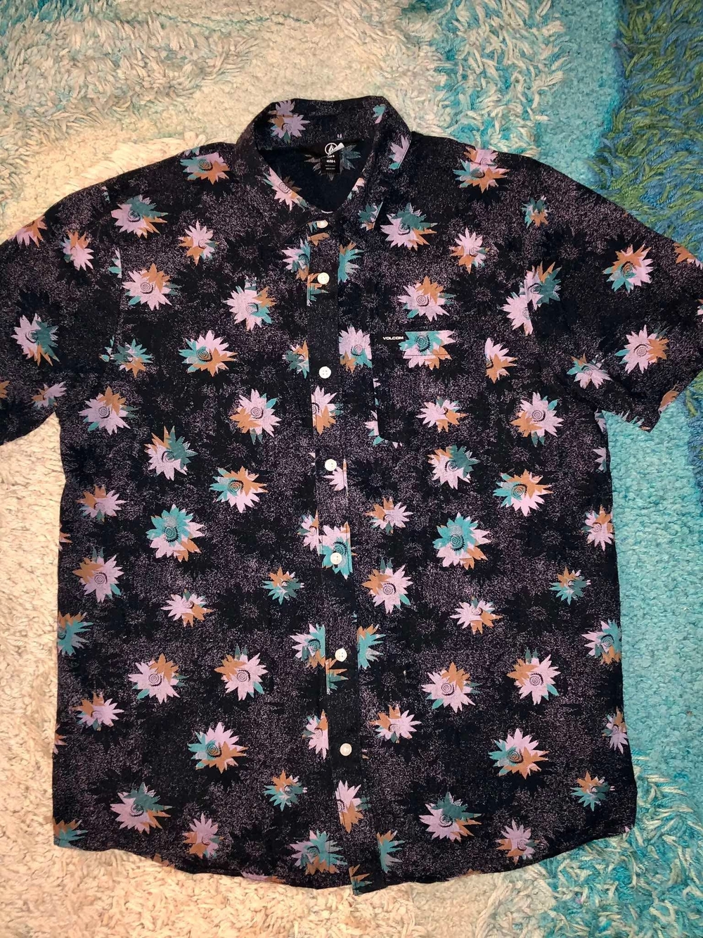 Volcom "Medal Petal" Men's Short Sleeve Button-Up Shirt Size Large